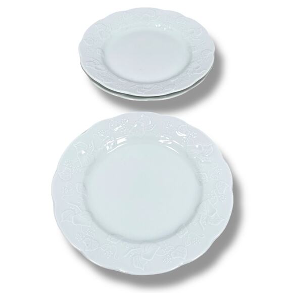 Dansk Limoges Ivy Dinner Plates 11" White Porcelain Berries Vines Rim Lot of 3 - Picture 1 of 8